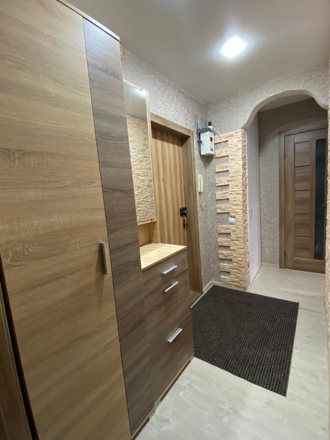 Квартира с раздельными комнатами, левый берег, пр Правды, Ул Калиновая Днепр Экстерьер фото